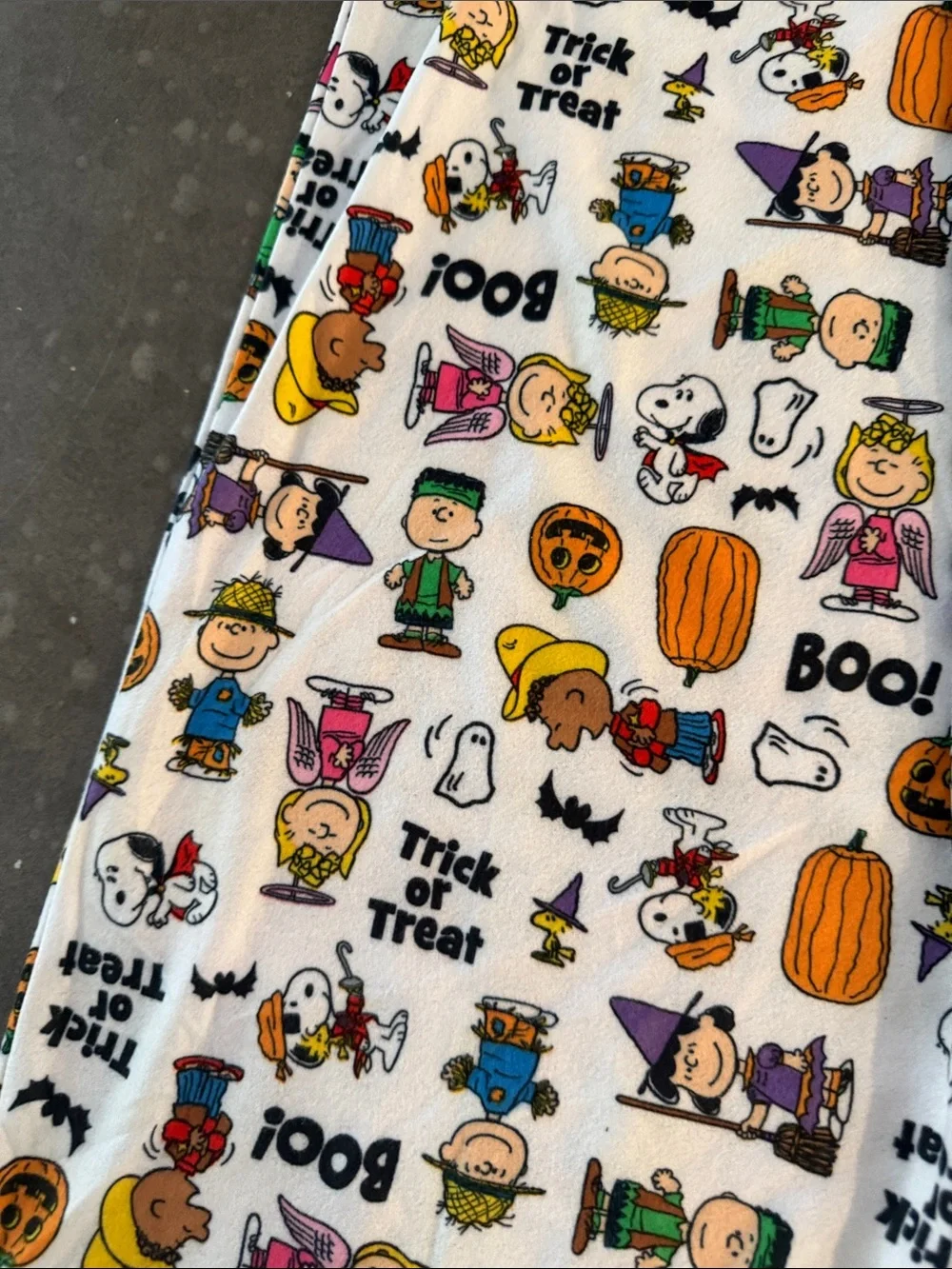 Peanuts Halloween Print White Nightgown with Orange Trim